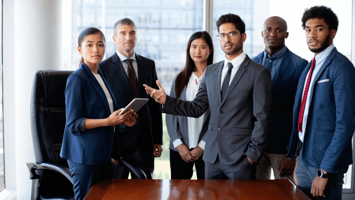 
                    Dealer-Management neu gedacht: Wie Plattformen komplexe Händlernetzwerke strukturieren
                