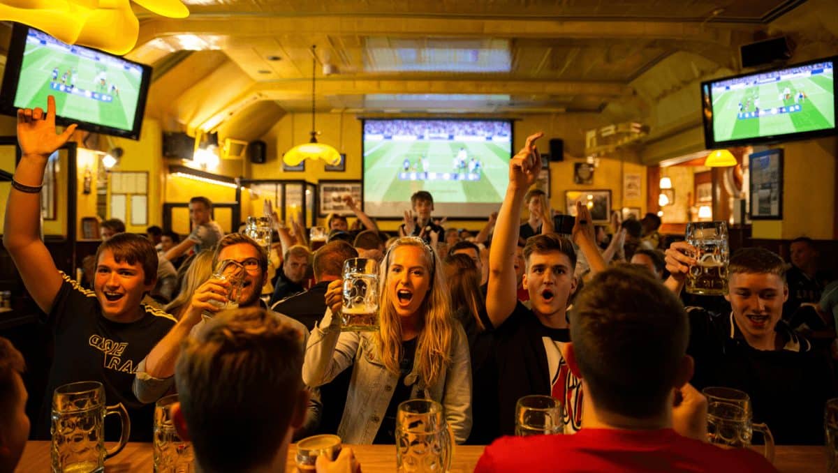 Fußball in Bar