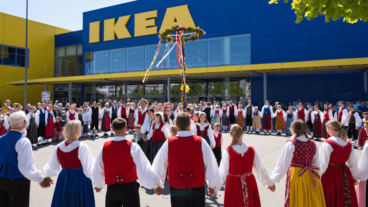 Deal
                    IKEA Midsommar 2026: Alle Aktionen und Filialen im Überblick
                    
                     4.06.2026
                    
                        Am 20. Juni 2026 feiert IKEA bundesweit Midsommar mit Blumenkranzbinden, KALLAX-Torwandschießen und DIY-Workshops. Über 40 Filialen sind dabei, die meisten Aktionen kostenlos. Hier findet Ihr die komplette Übersicht aller teilnehmenden...