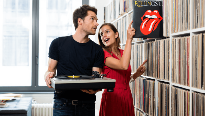 AUDIO+stereoplay 08/2026: Clevere Basskonzepte, 18 HiFi-Tests und neue Alben von Rolling Stones und Deep Purple
